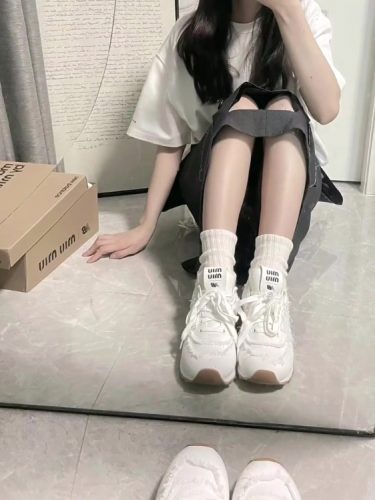 "✨장원영/PP Krit 인기 착용템"【?여자사이즈 5mm크게 나옴,남자사이즈 10mm 크게 나옴】뉴발란스 x미우 미우 574 데님 화이트 5E765D-CSL-F0009-F015 photo review